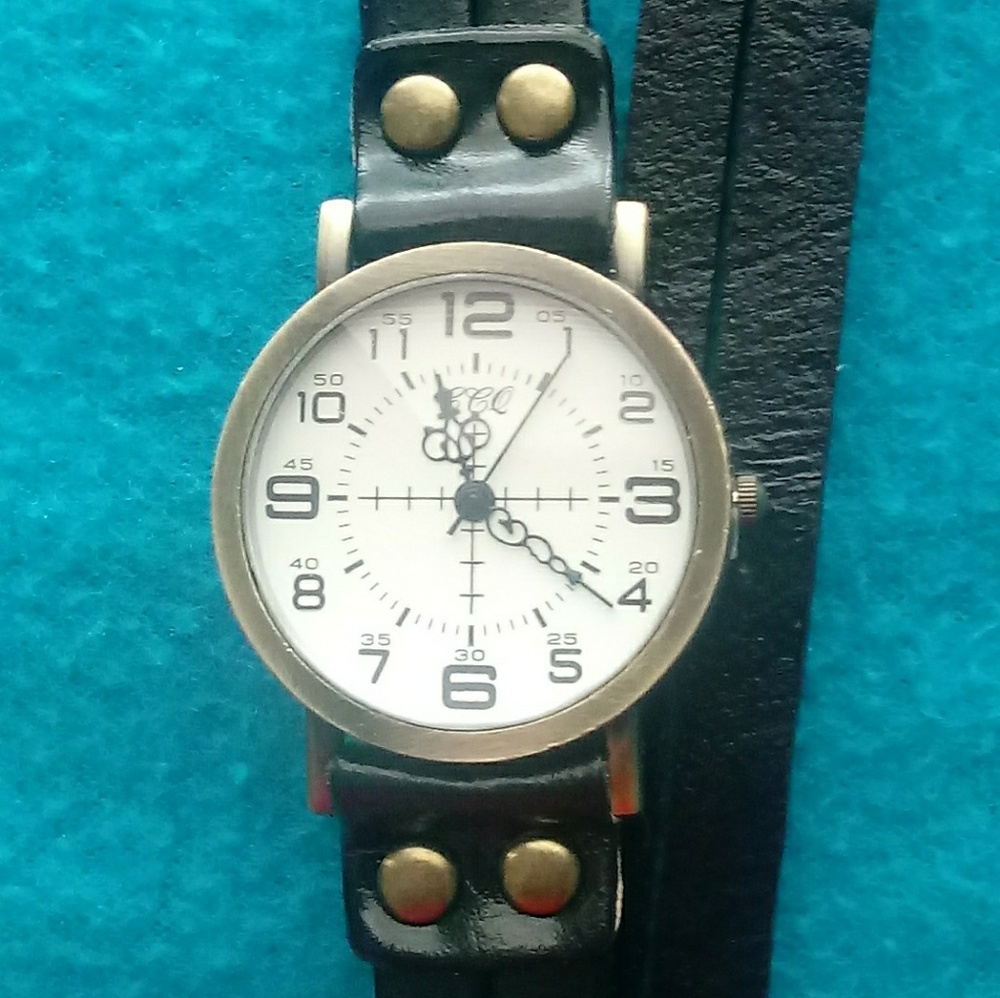 Watch - Picture 3 of 4